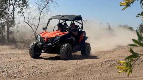 Buggy sur une piste à Agadir